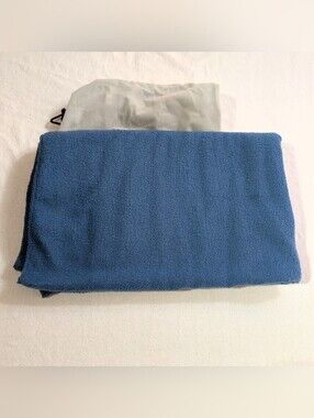 2 for $10 🪩 Travel blanket & Carrying Bag